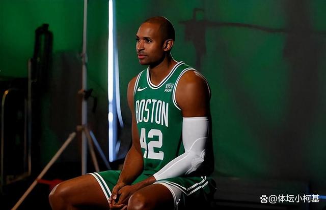 转会期体能课后，埃因霍温再遭质疑备战英超，更衣室稳定，阵容厚度经受考验的简单介绍星空体育注册登录